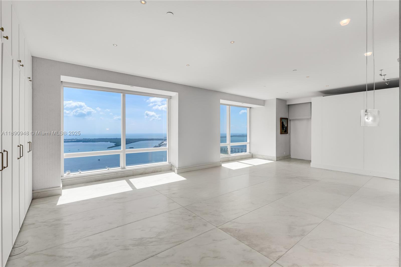 MILLENNIUM TOWER RESIDENC - Residential