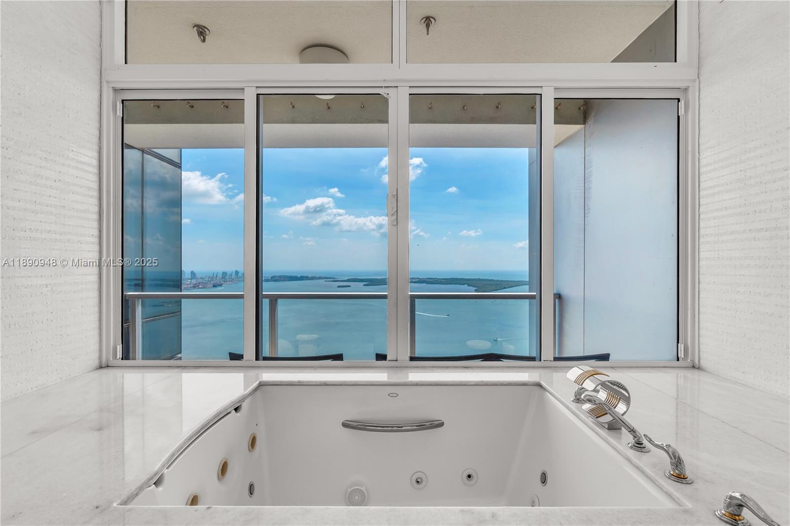 MILLENNIUM TOWER RESIDENC - Residential