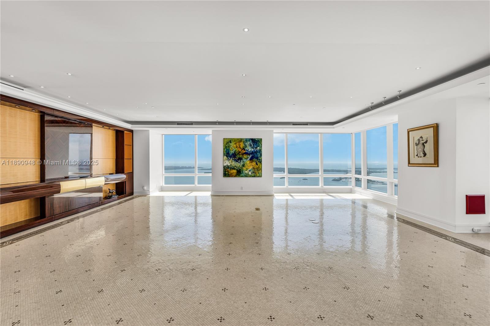 MILLENNIUM TOWER RESIDENC - Residential