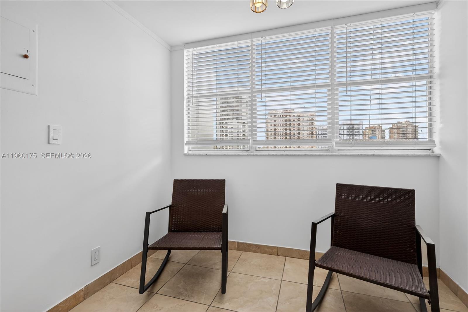 100 Golden Isles Dr 406