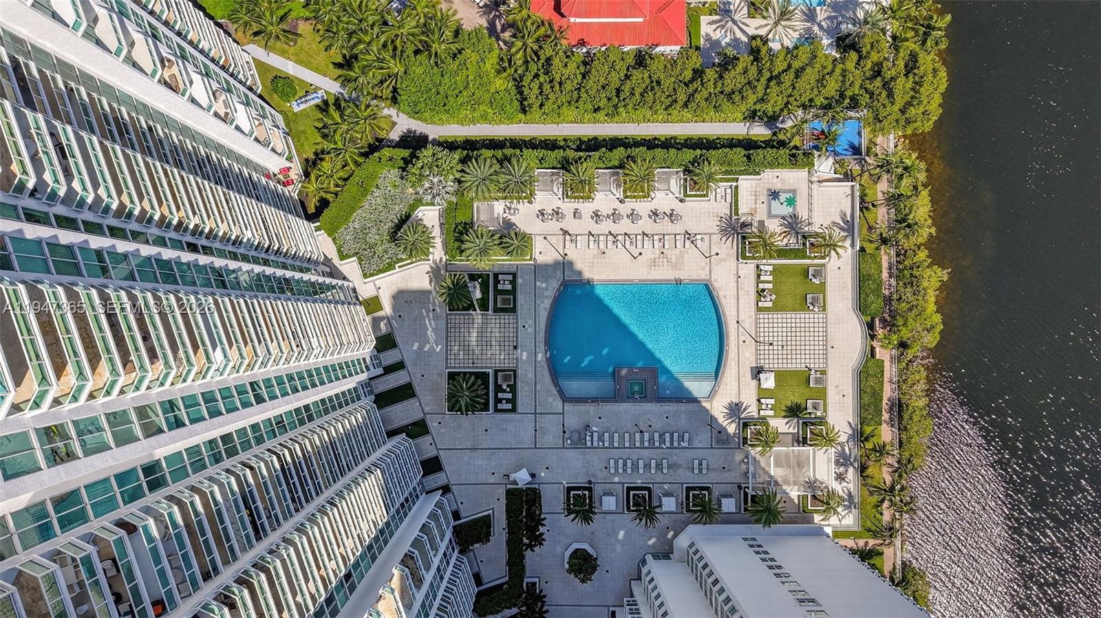 THE PENINSULA CONDO - Residential