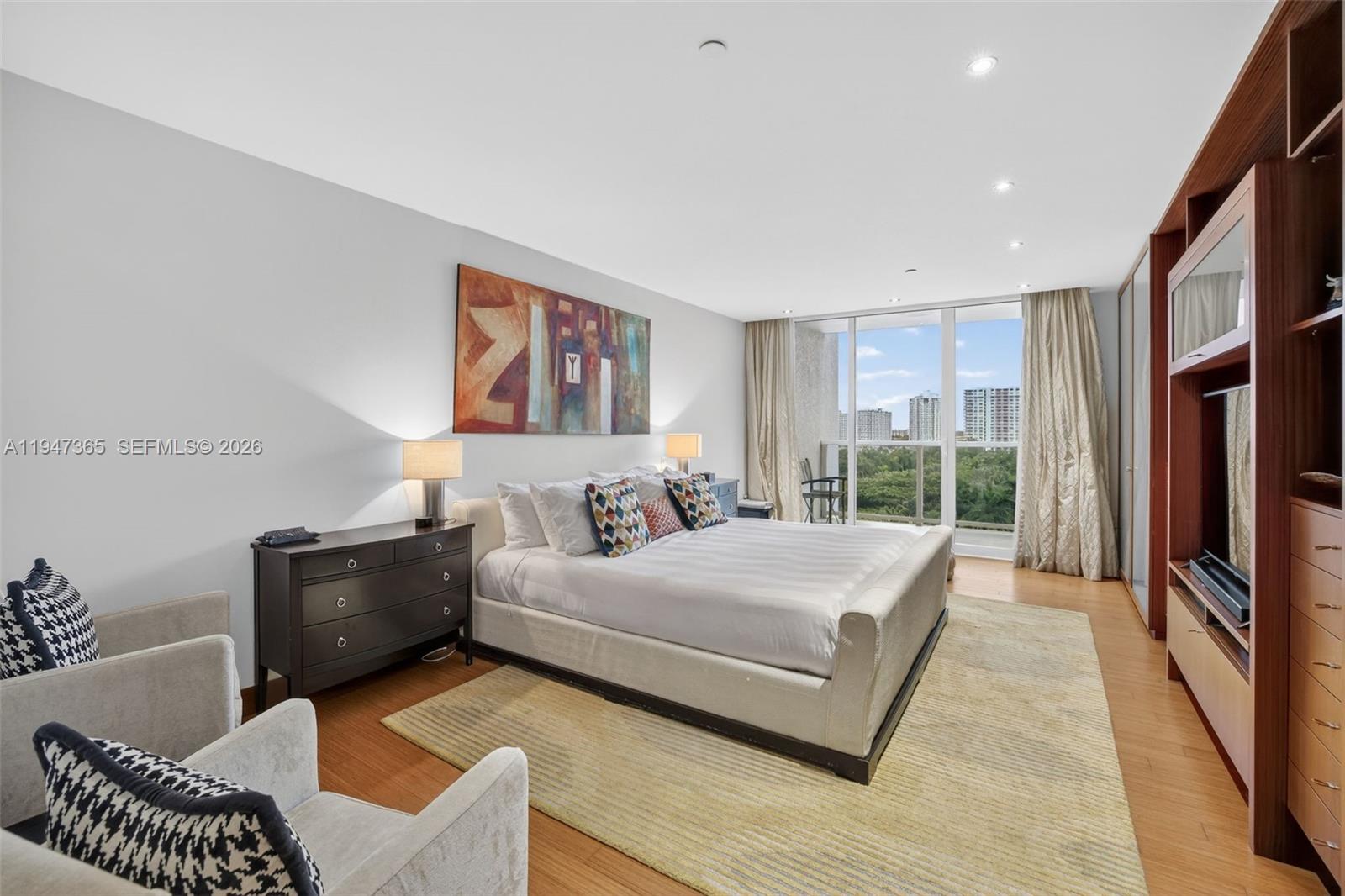 THE PENINSULA CONDO - Residential