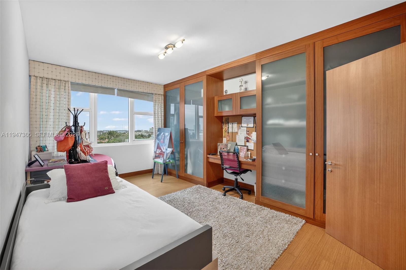 THE PENINSULA CONDO - Residential