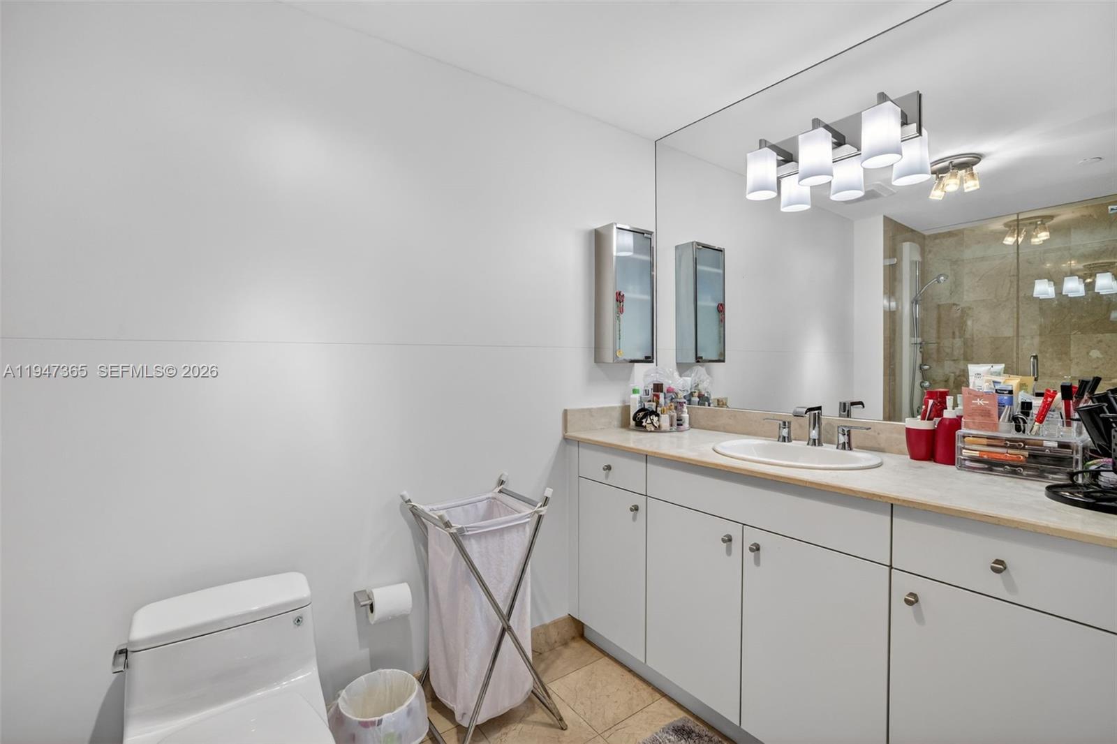 THE PENINSULA CONDO - Residential