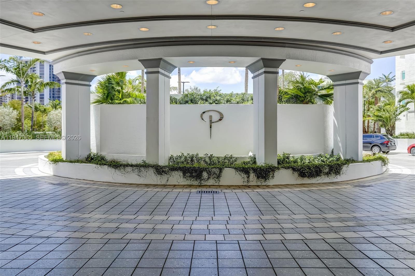 THE PENINSULA CONDO - Residential