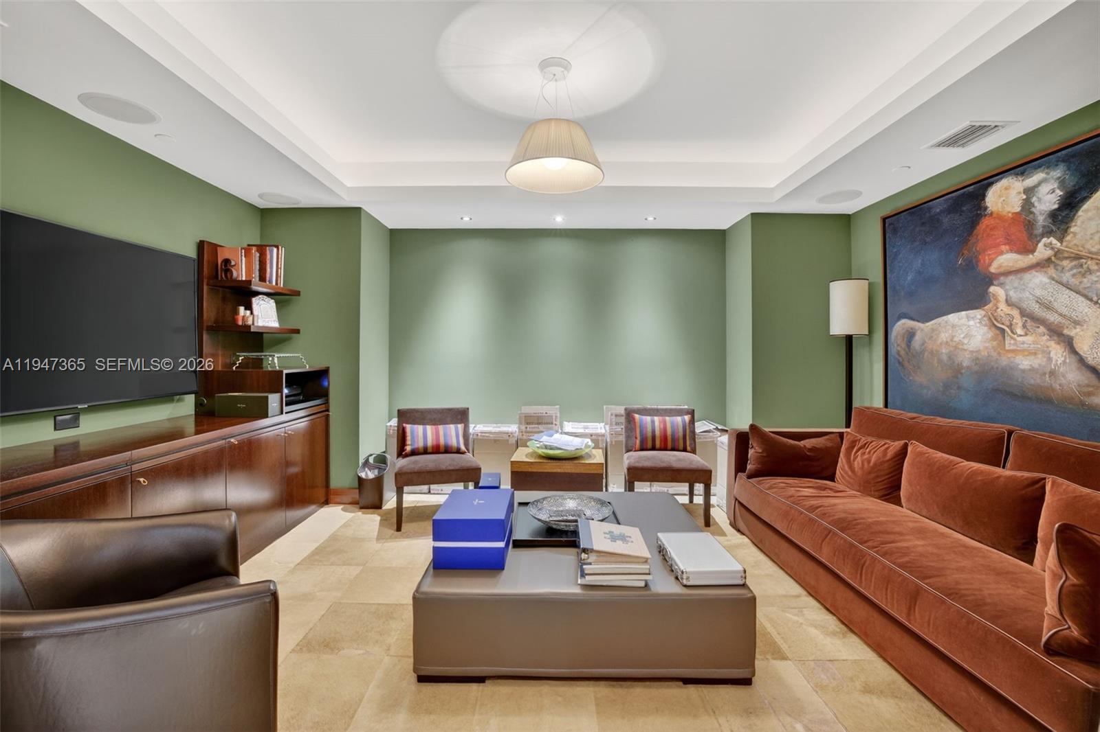 THE PENINSULA CONDO - Residential