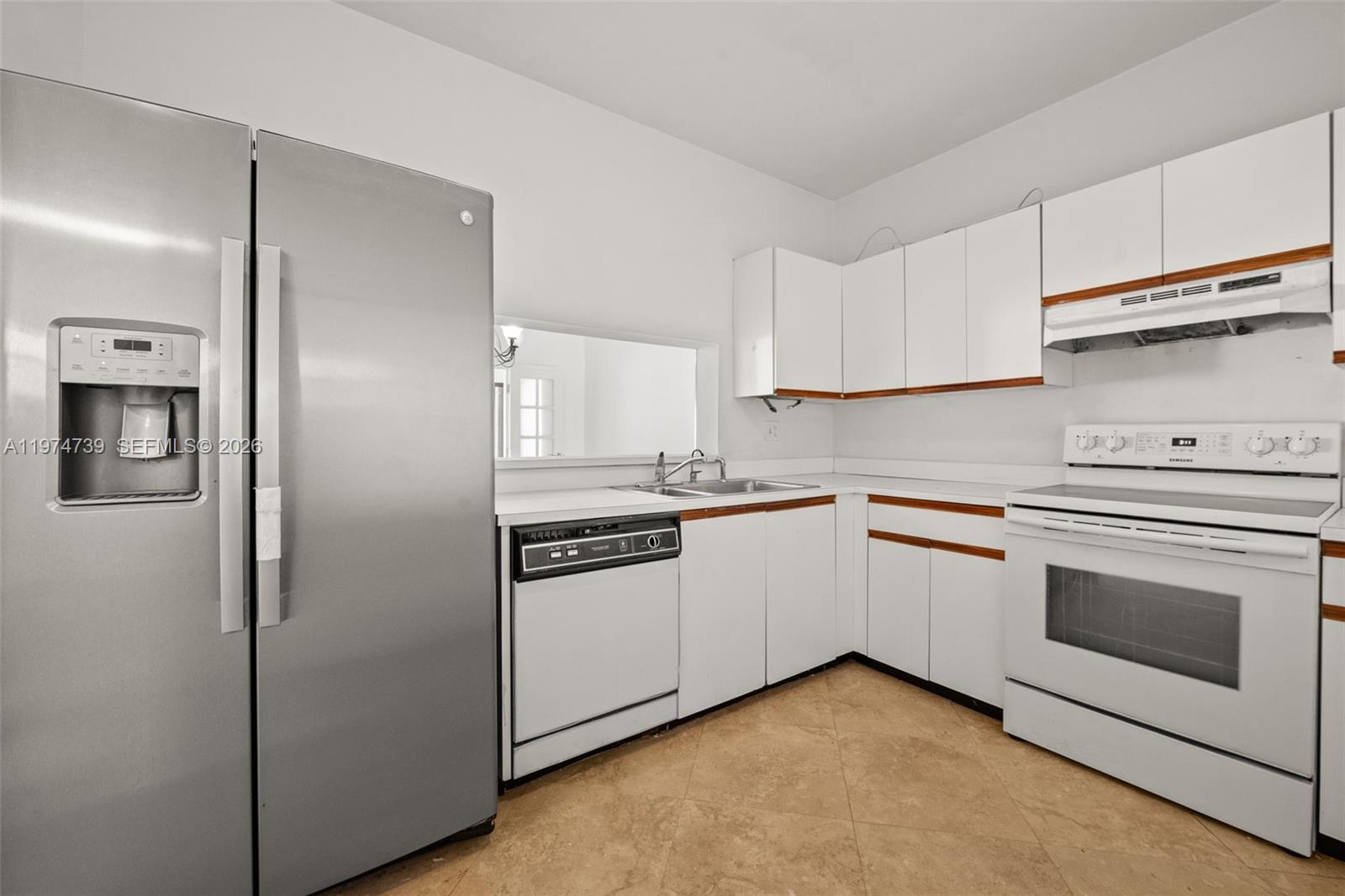 LA MIRAGE OF HARBOR VILG - Residential