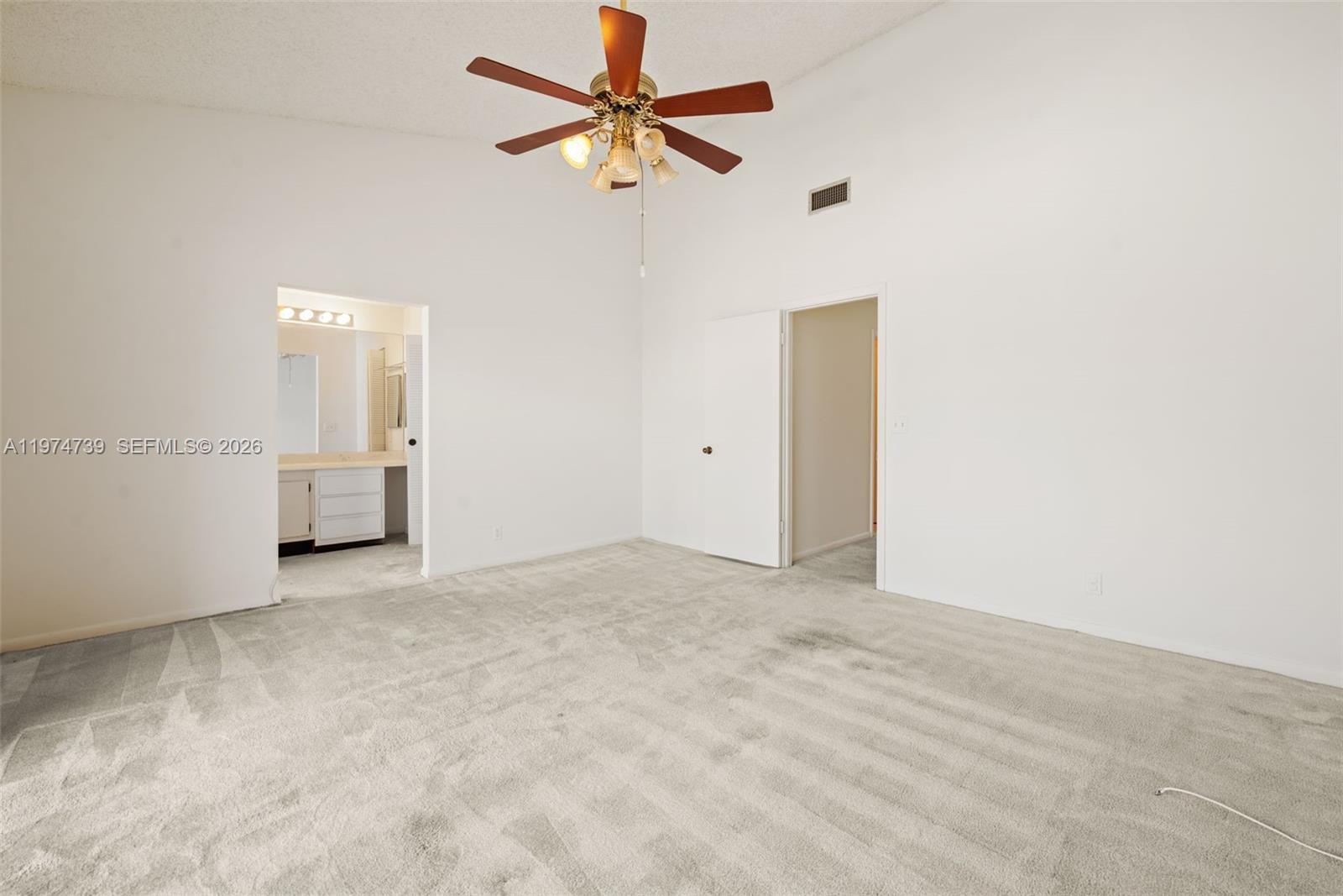 LA MIRAGE OF HARBOR VILG - Residential