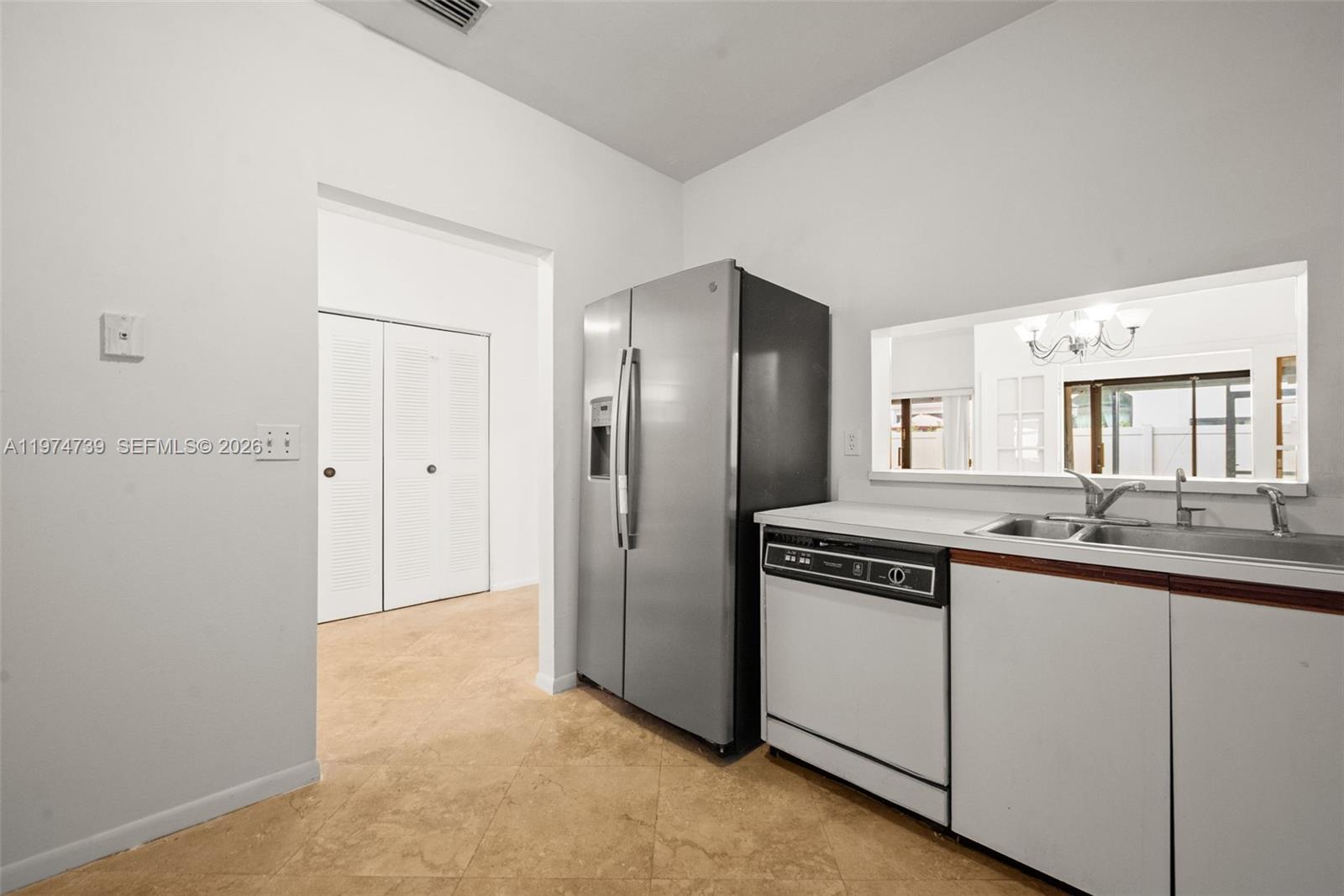 LA MIRAGE OF HARBOR VILG - Residential