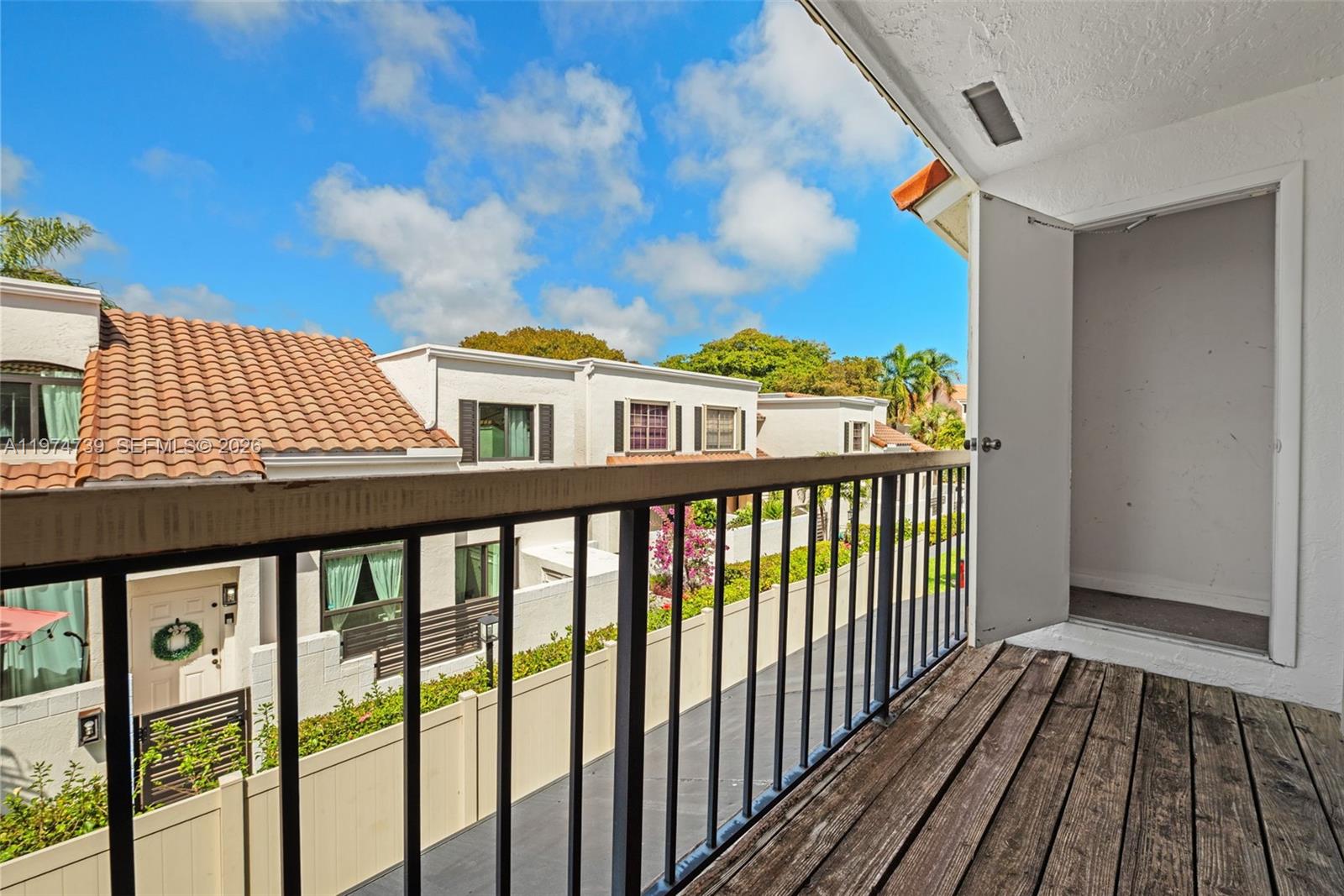 LA MIRAGE OF HARBOR VILG - Residential