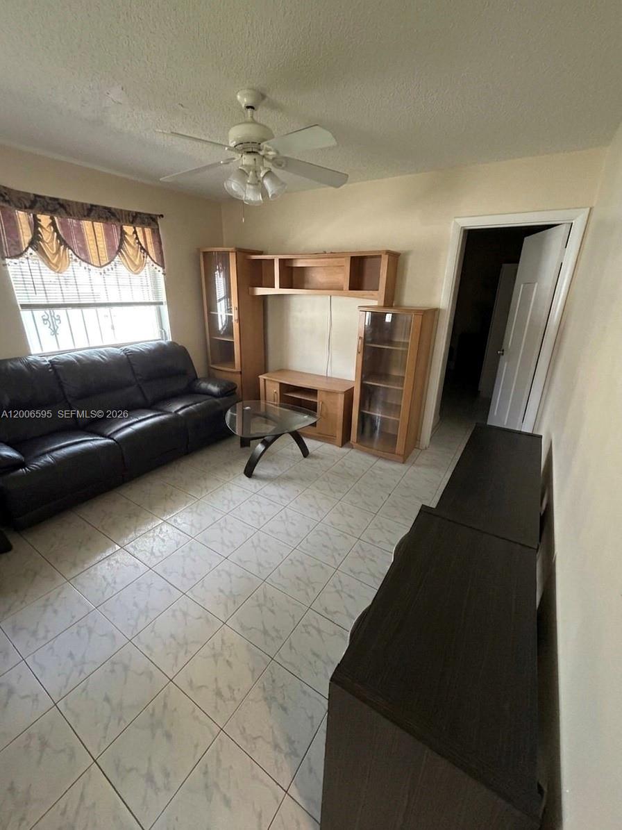 HIALEAH 3RD ADDN - Residential Income