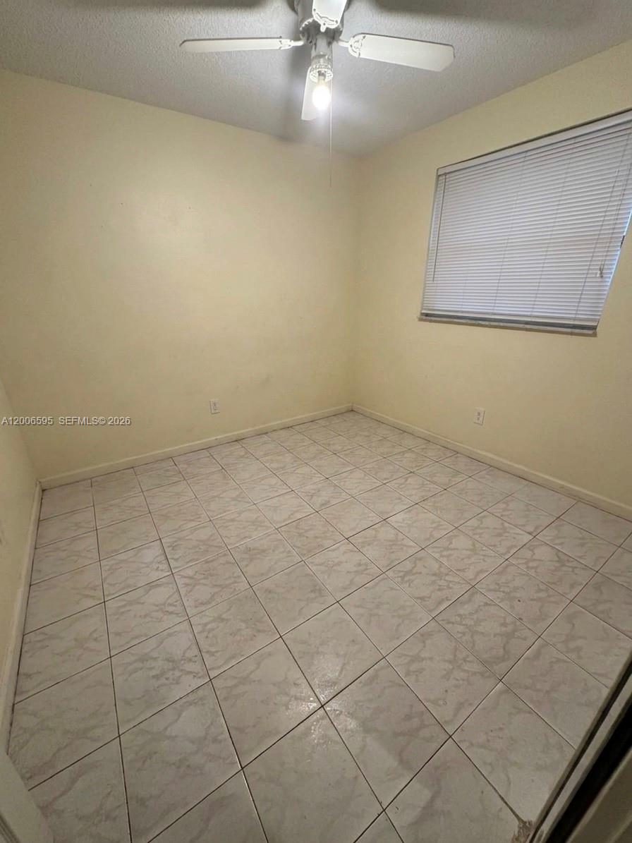 HIALEAH 3RD ADDN - Residential Income