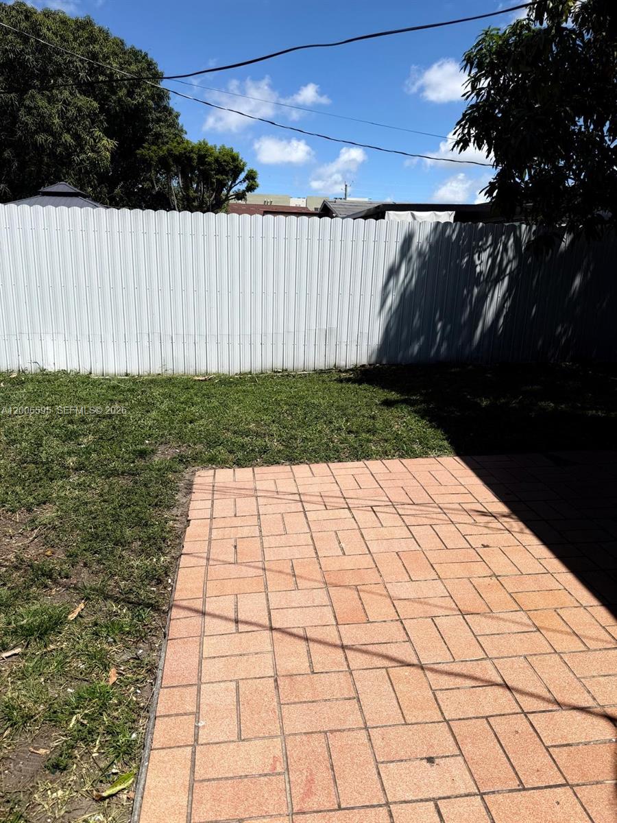 HIALEAH 3RD ADDN - Residential Income