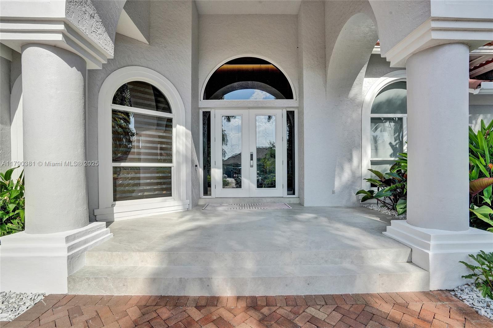 2670 Cypress Ln