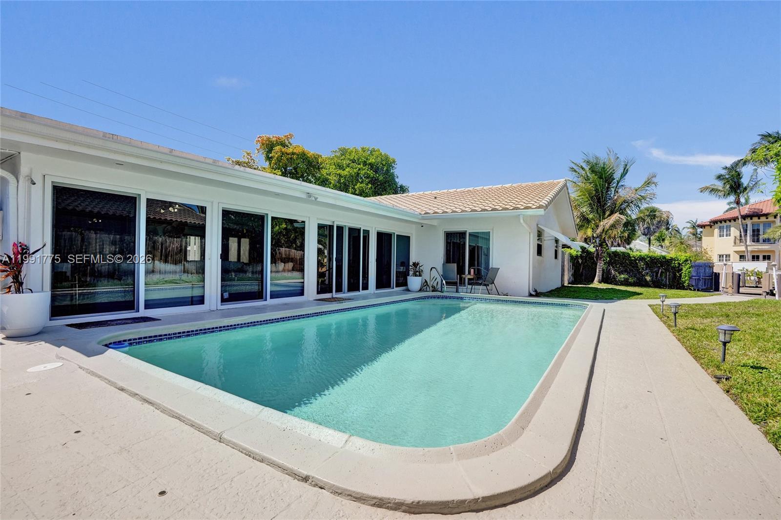 CORAL RIDGE COUNTRY CLUB - Residential