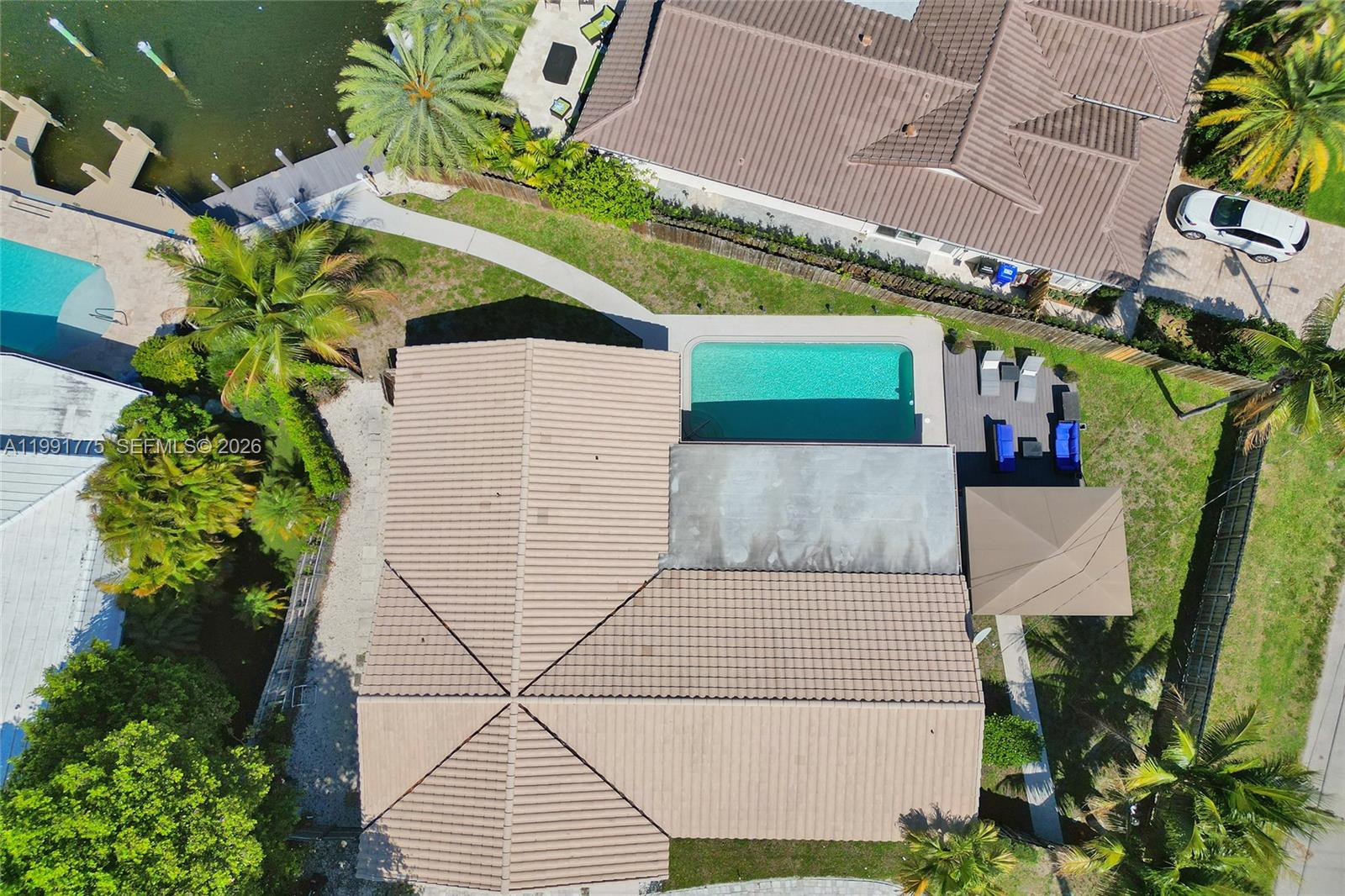 CORAL RIDGE COUNTRY CLUB - Residential