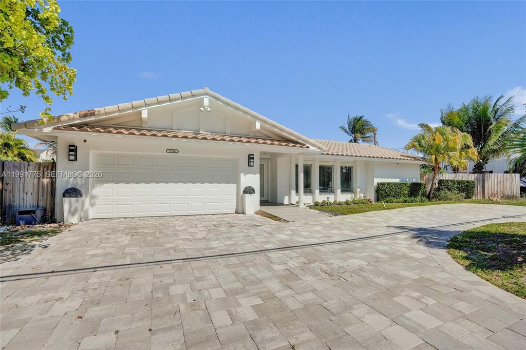 Photo of 4100 Bayview Dr, Fort Lauderdale, FL 33308 (MLS # A11991775)