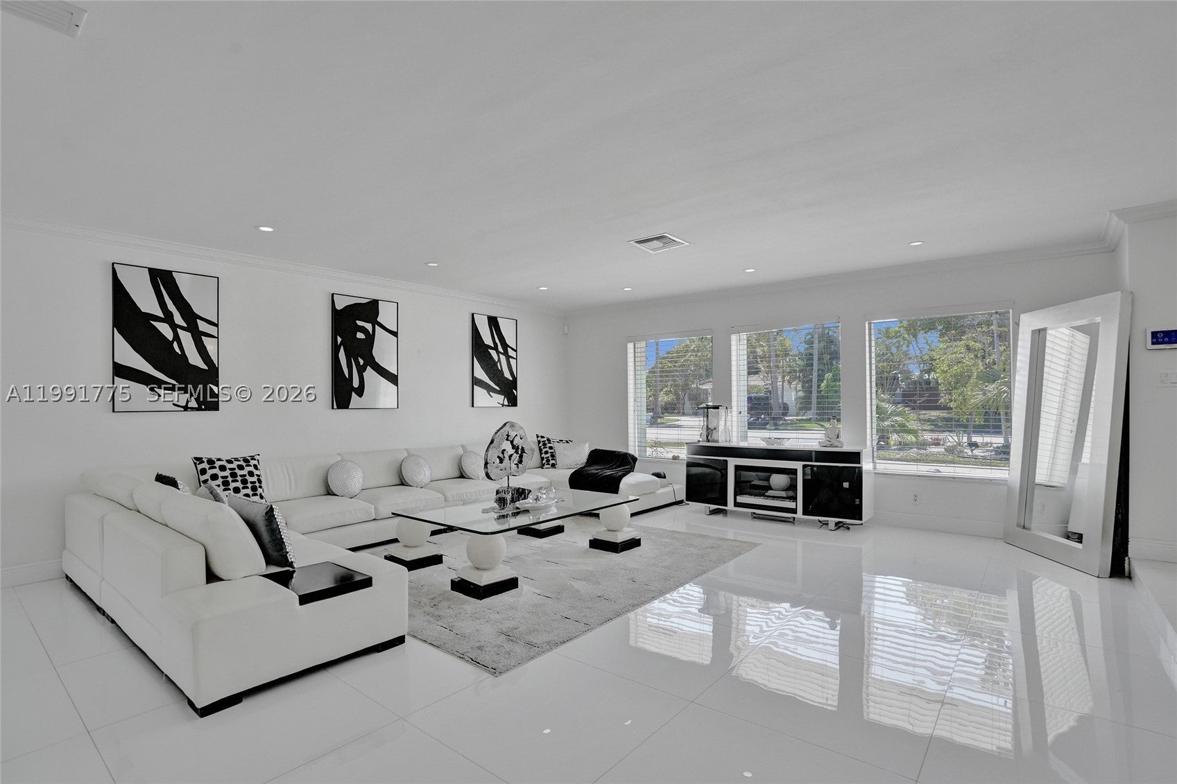 4100 Bayview Dr