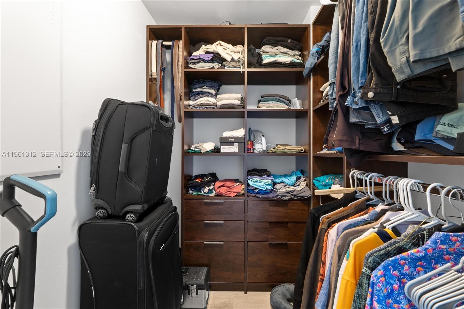 BRICKELL HEIGHTS EAST CON - Residential