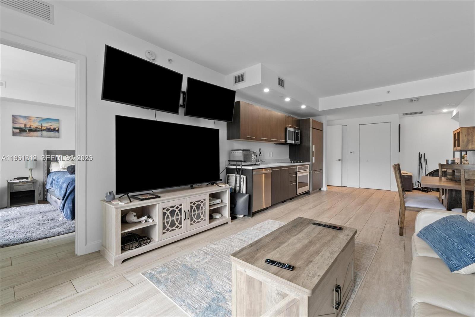 BRICKELL HEIGHTS EAST CON - Residential