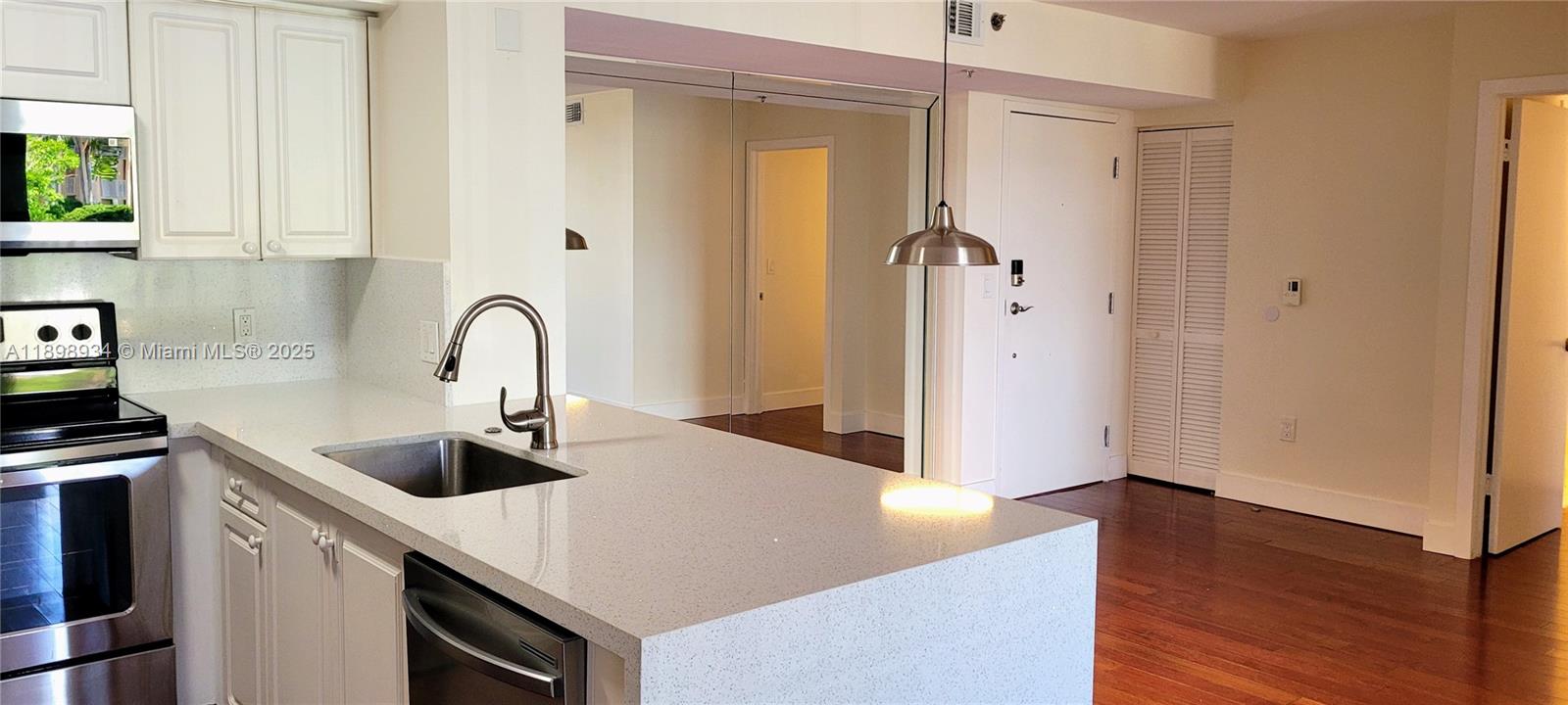 THE YACHT CLUB AT AVENTUR - Residential Lease