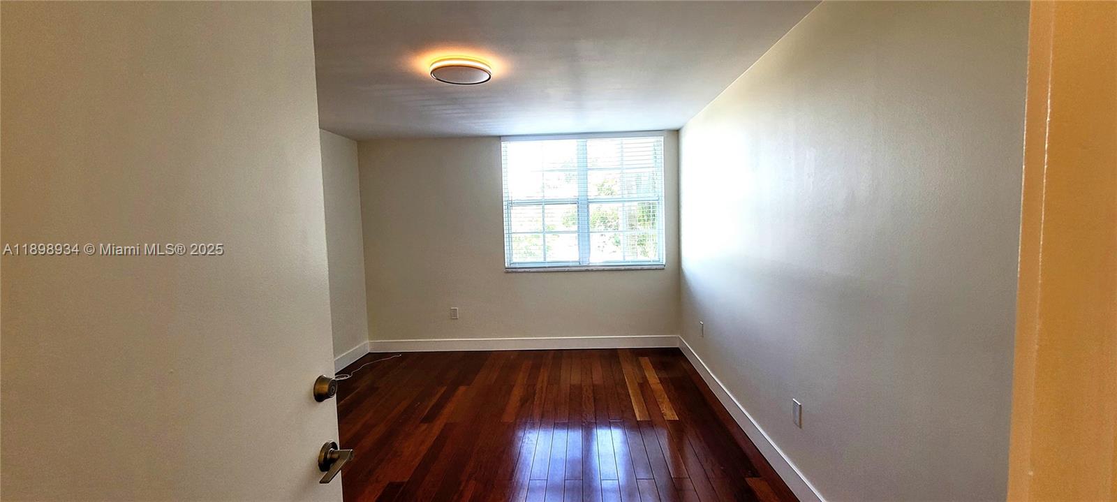 THE YACHT CLUB AT AVENTUR - Residential Lease