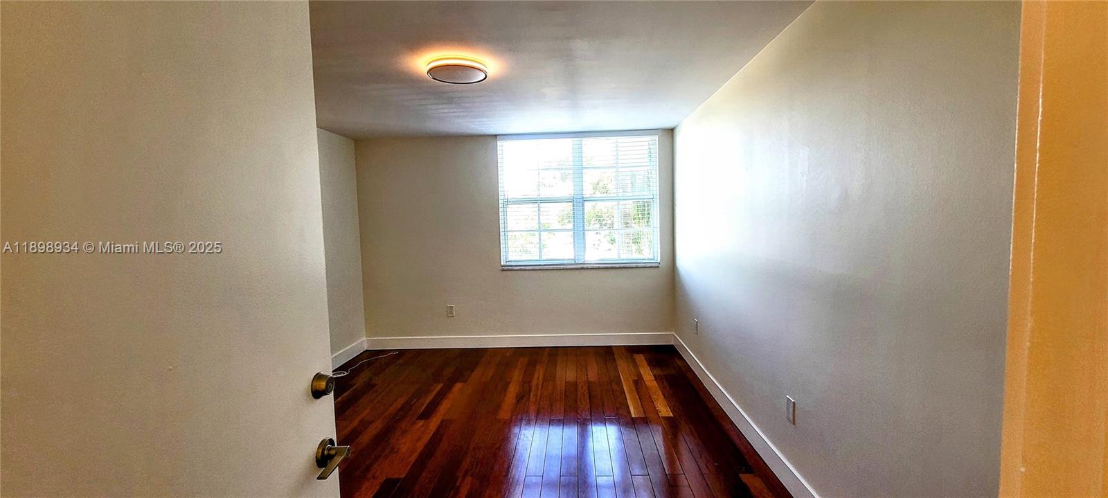 THE YACHT CLUB AT AVENTUR - Residential Lease