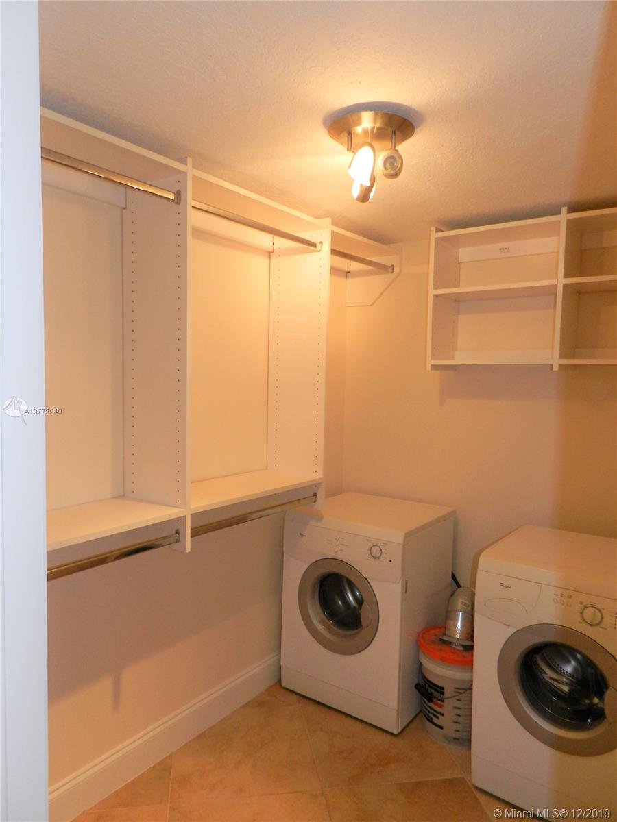 MAPLE LEAF VILLAS CONDO - Residential