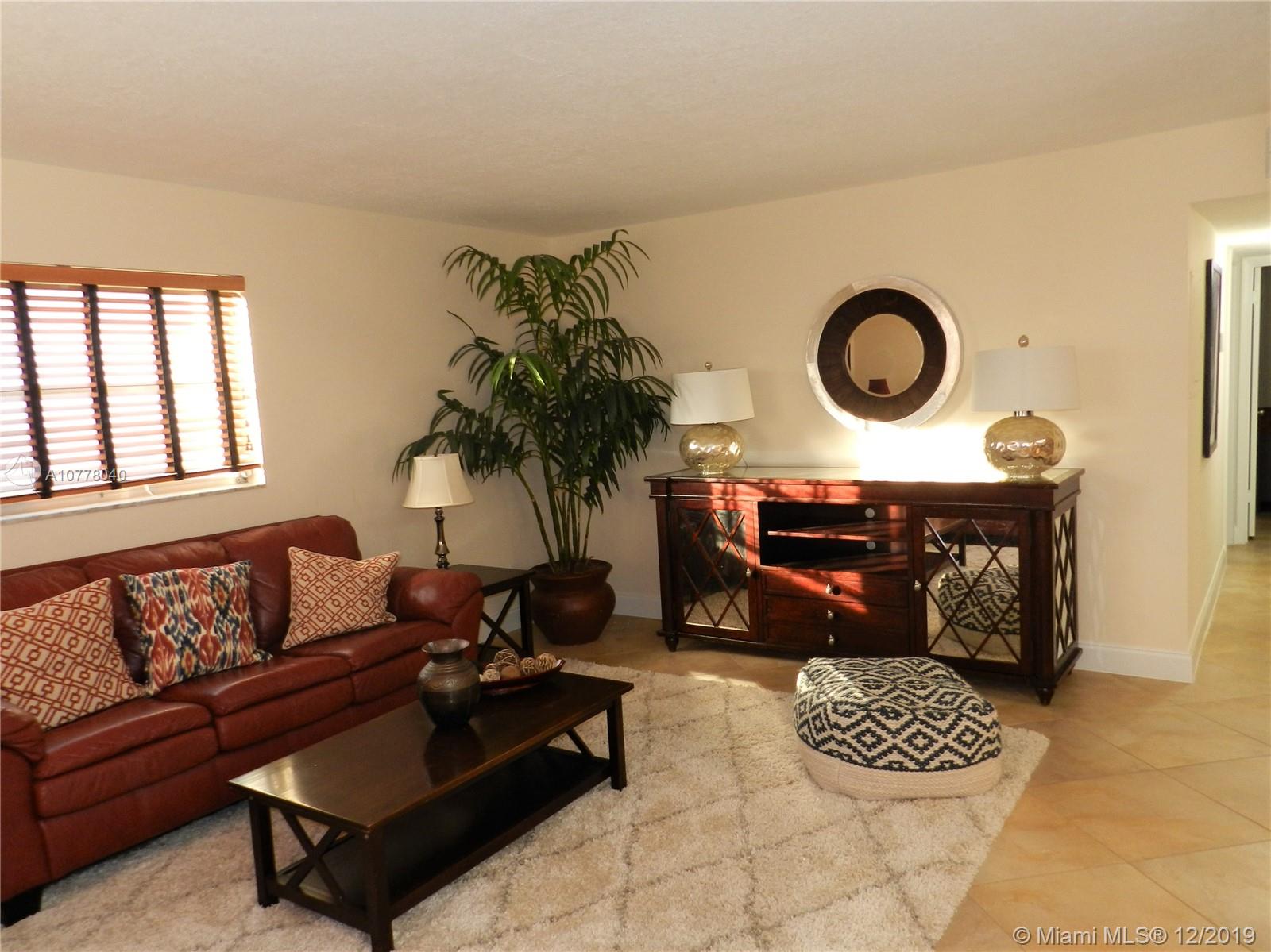 MAPLE LEAF VILLAS CONDO - Residential