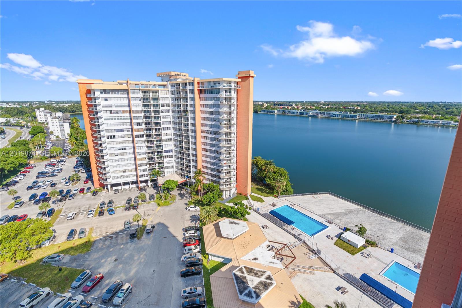 BUCKLEY TOWERS CONDO - EA - Residential