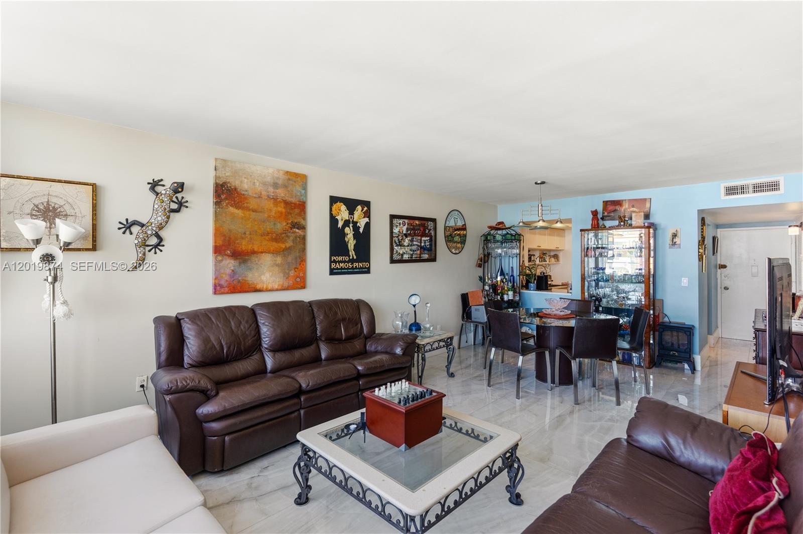 BUCKLEY TOWERS CONDO - EA - Residential