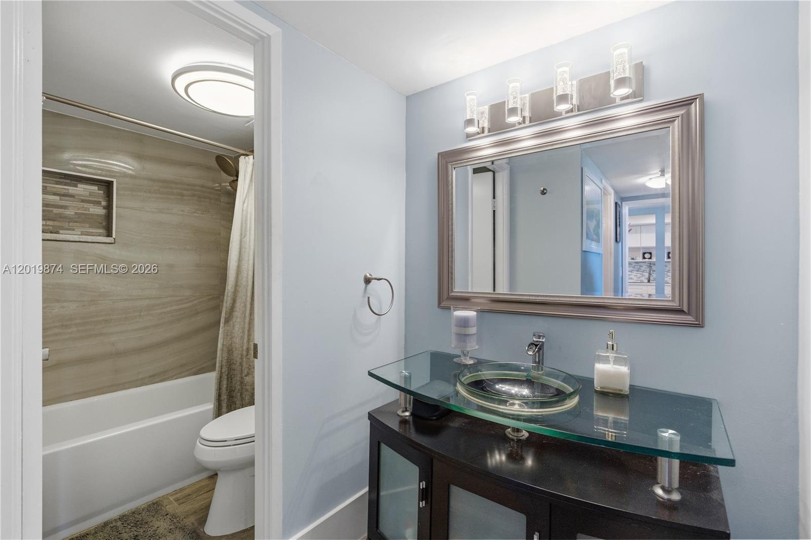 BUCKLEY TOWERS CONDO - EA - Residential