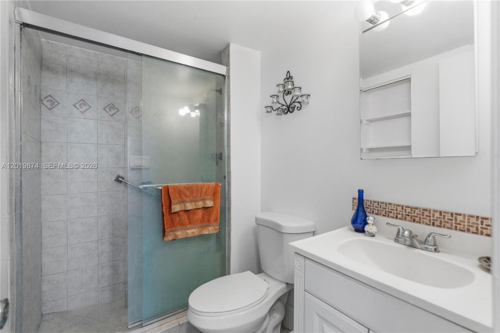 BUCKLEY TOWERS CONDO - EA - Residential