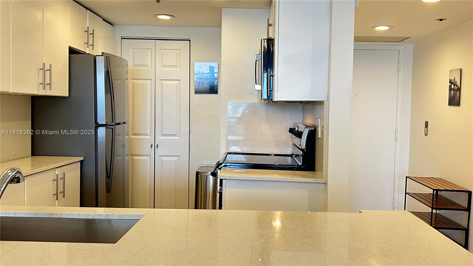 VENETIA CONDO - Residential Lease