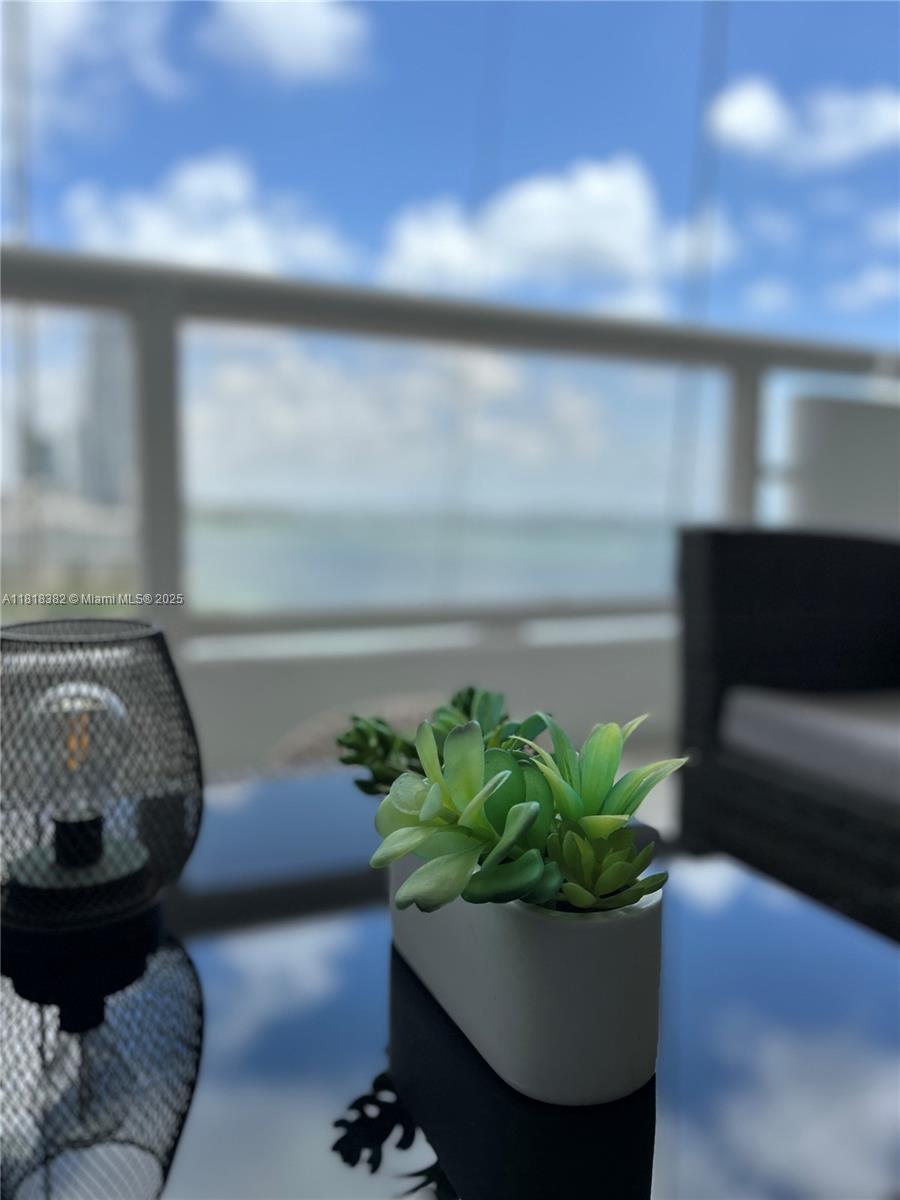VENETIA CONDO - Residential Lease
