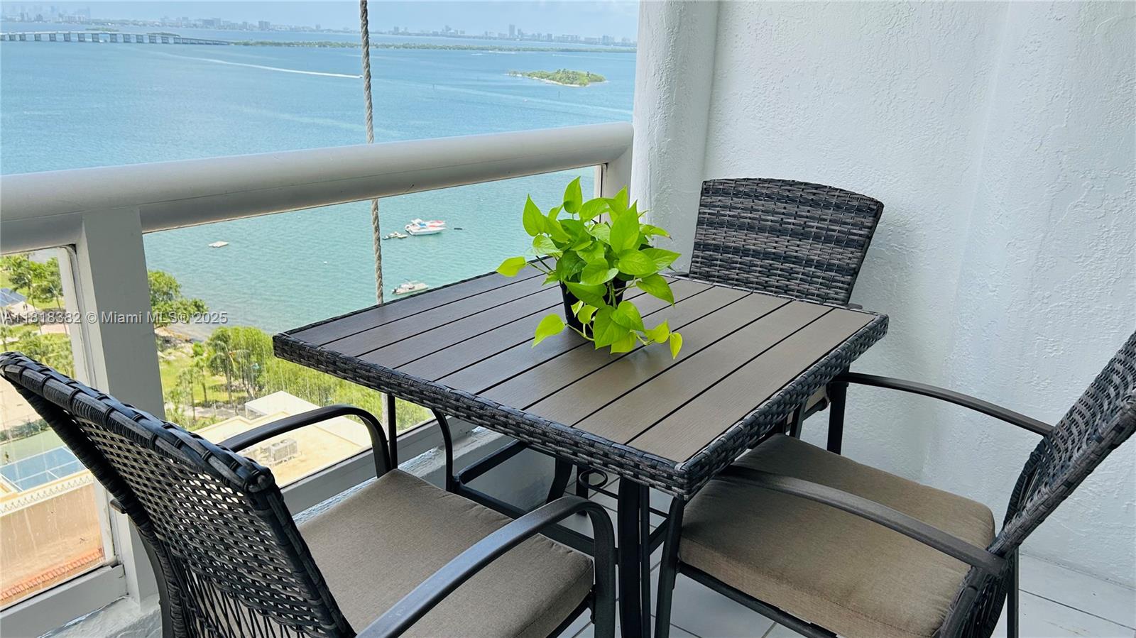 VENETIA CONDO - Residential Lease