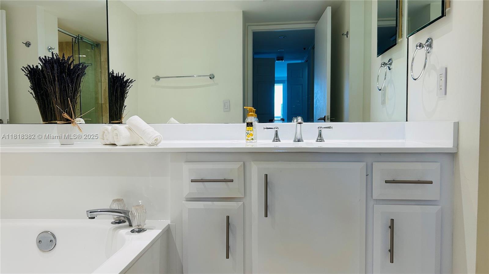 VENETIA CONDO - Residential Lease