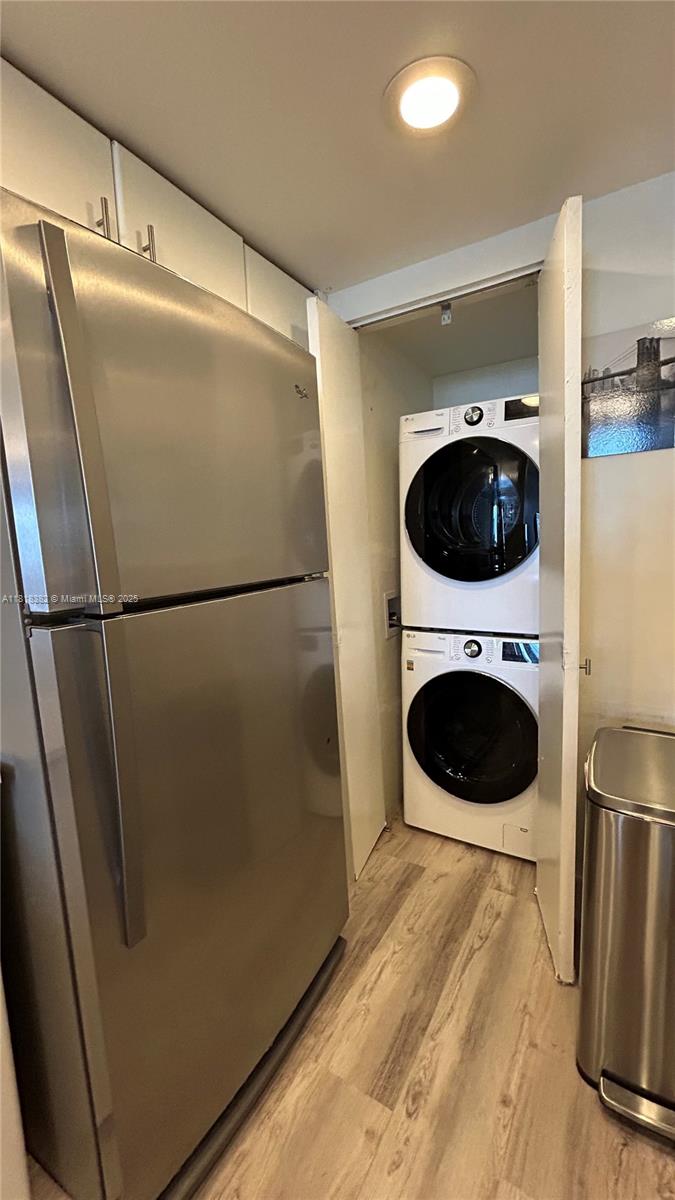 VENETIA CONDO - Residential Lease