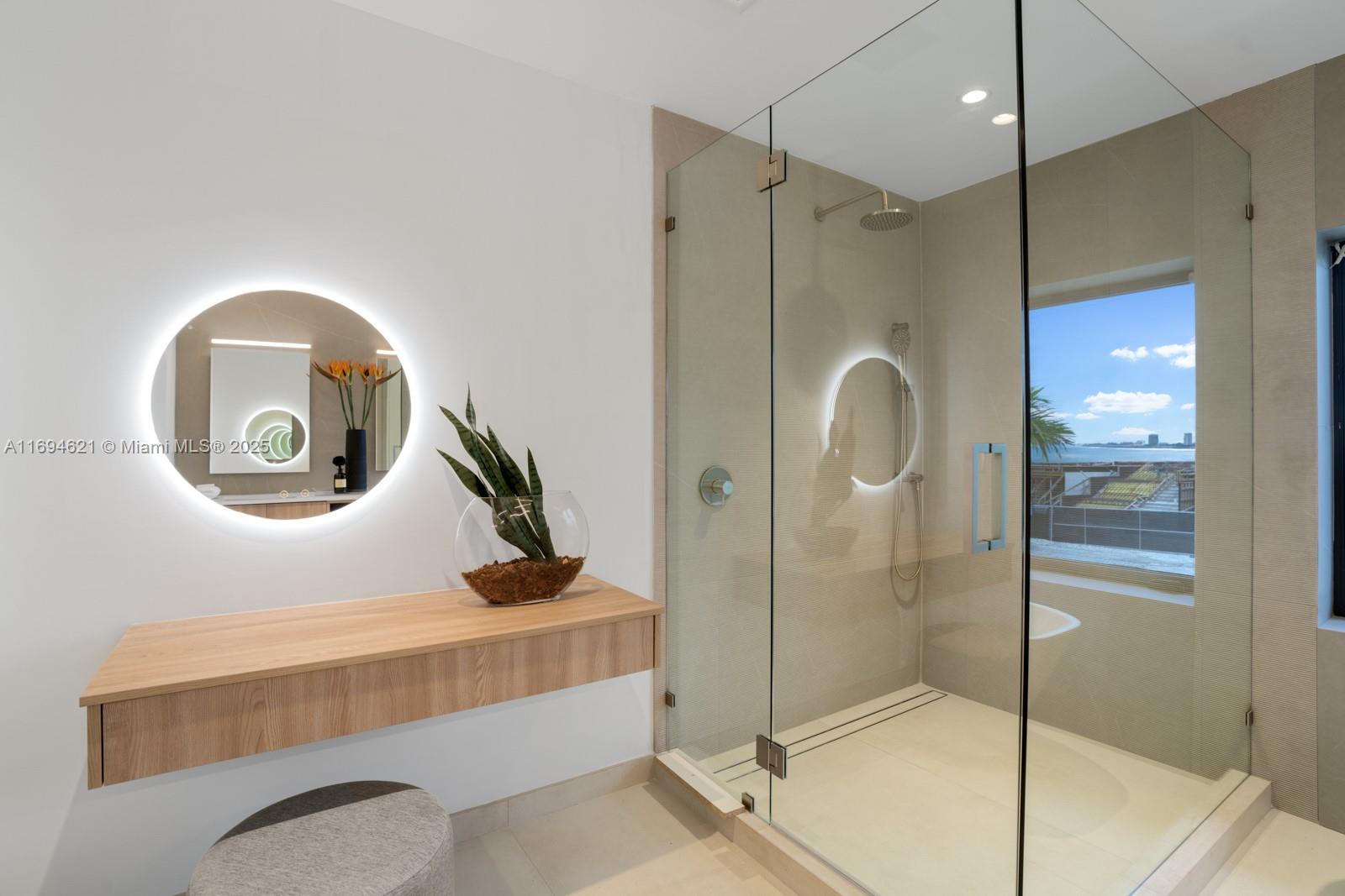 NAUTILUS SUB - Residential