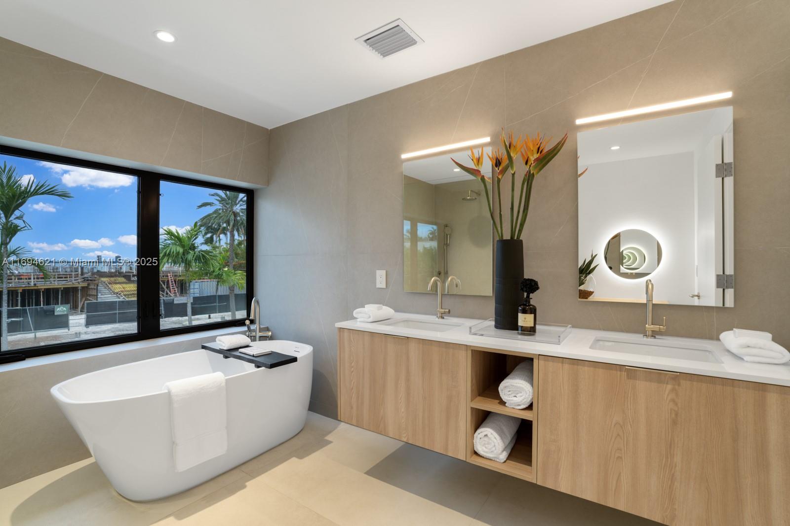 NAUTILUS SUB - Residential