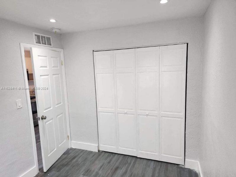 421 NW 12th St