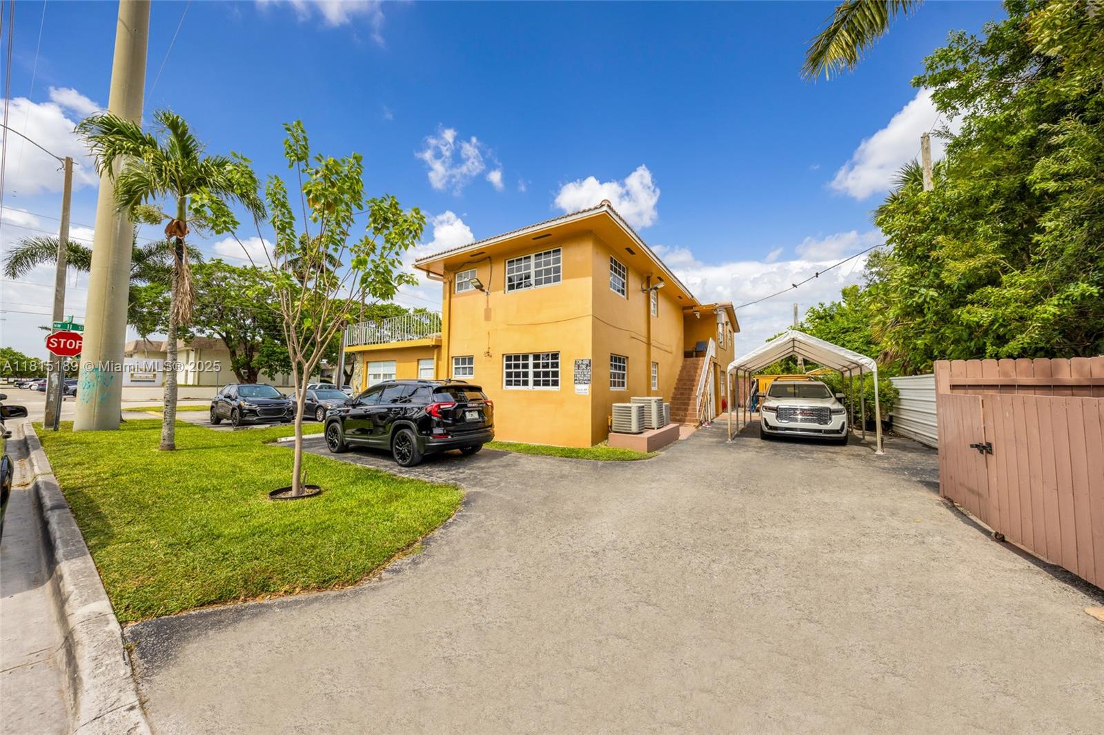 4340 NW 11th St