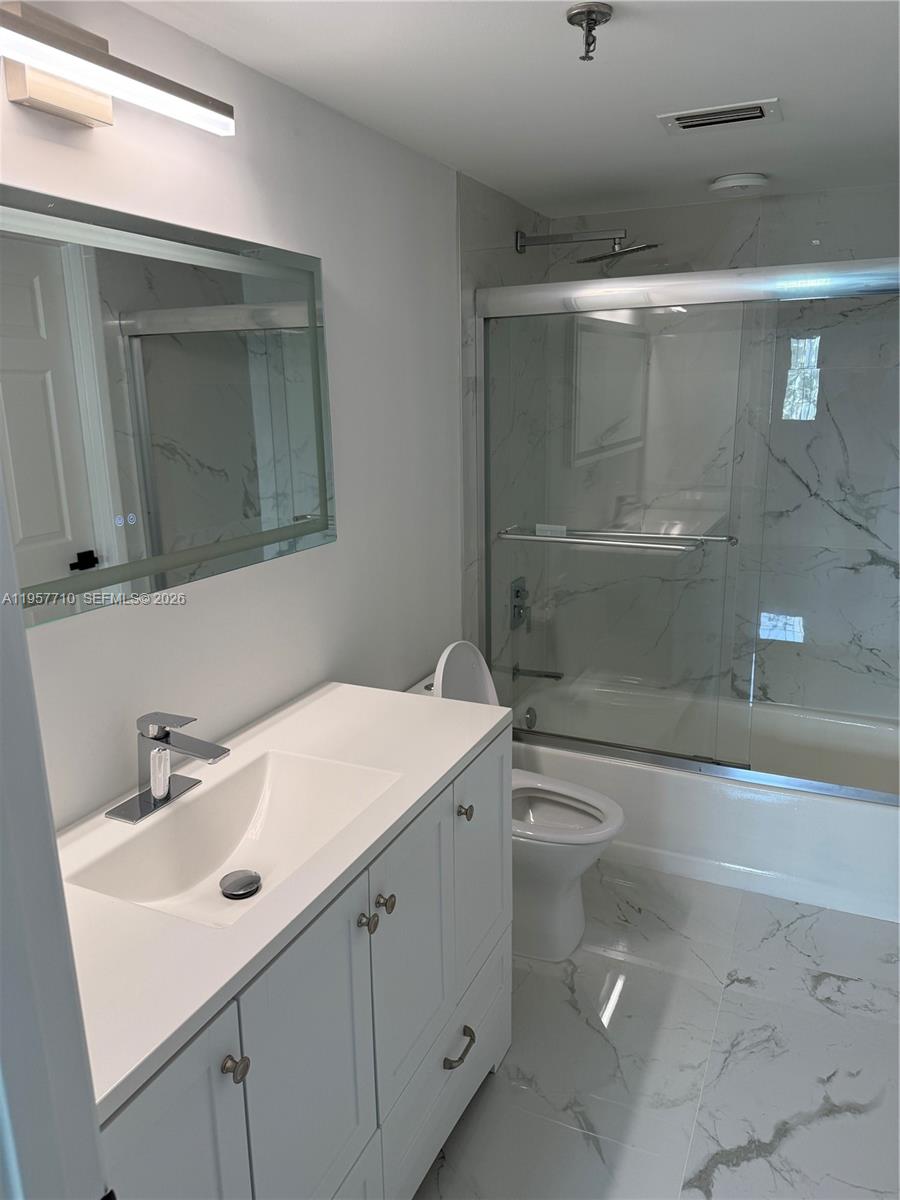 HUNTINGTON LAKES SEC FIVE - Residential