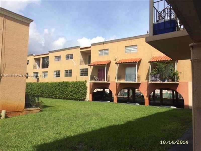 1305 W 53rd St 410, Hialeah, Miami-Dade County, Florida - 1 Bedrooms  
2 Bathrooms - 