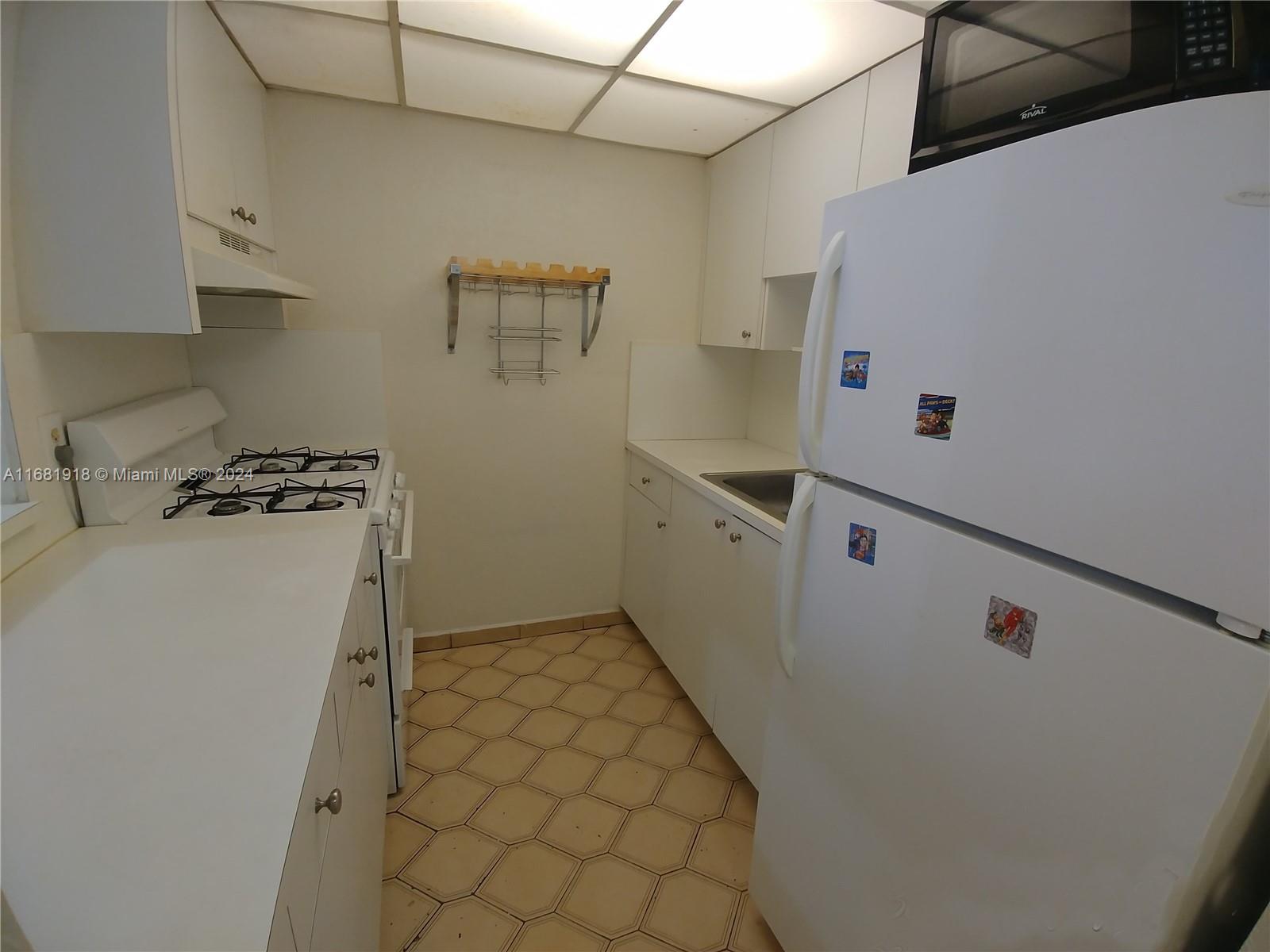 VILLA CATALINA CONDO - Residential