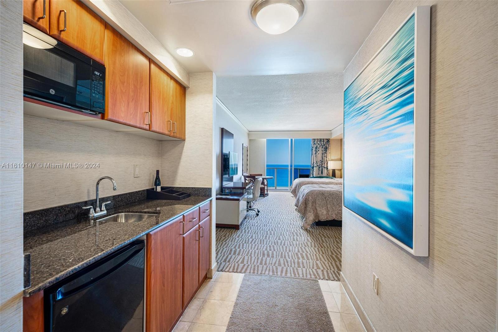 TRUMP INTERNATIONAL SONES - Residential