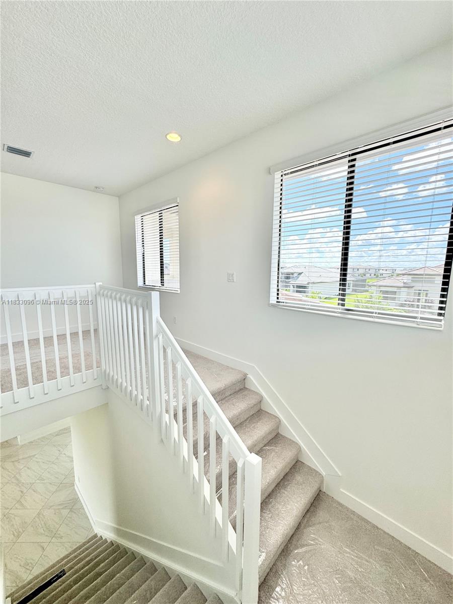 MAPLE RIDGE - Residential