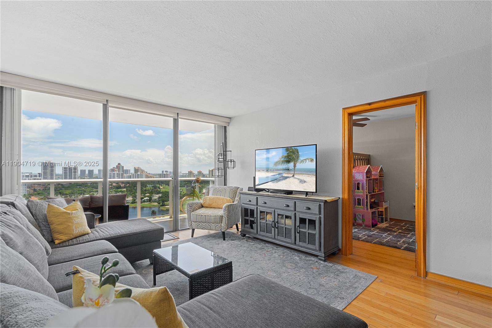 AVENTURA ELDORADO CONDO - Residential Lease