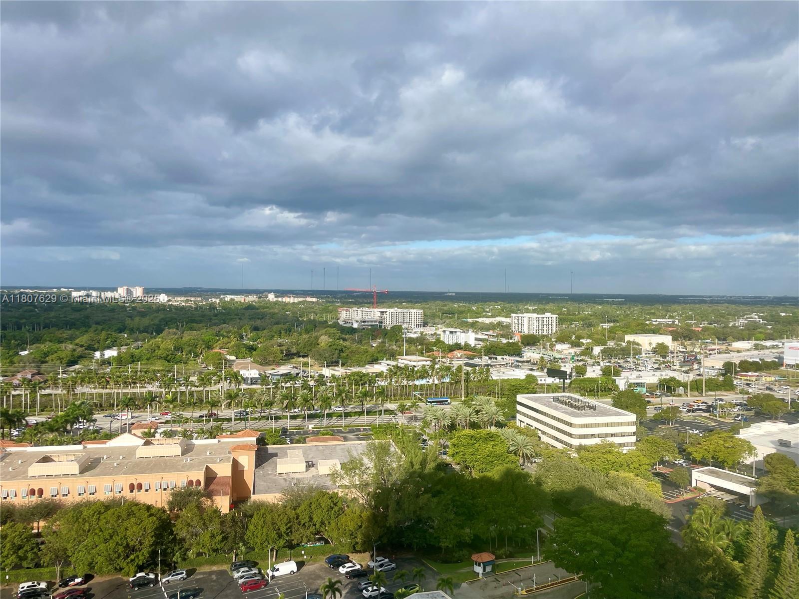 Property for Sale at 2750 Ne 183rd St 2308, Aventura, Miami-Dade County, Florida - Bedrooms: 2 
Bathrooms: 2  - $289,000