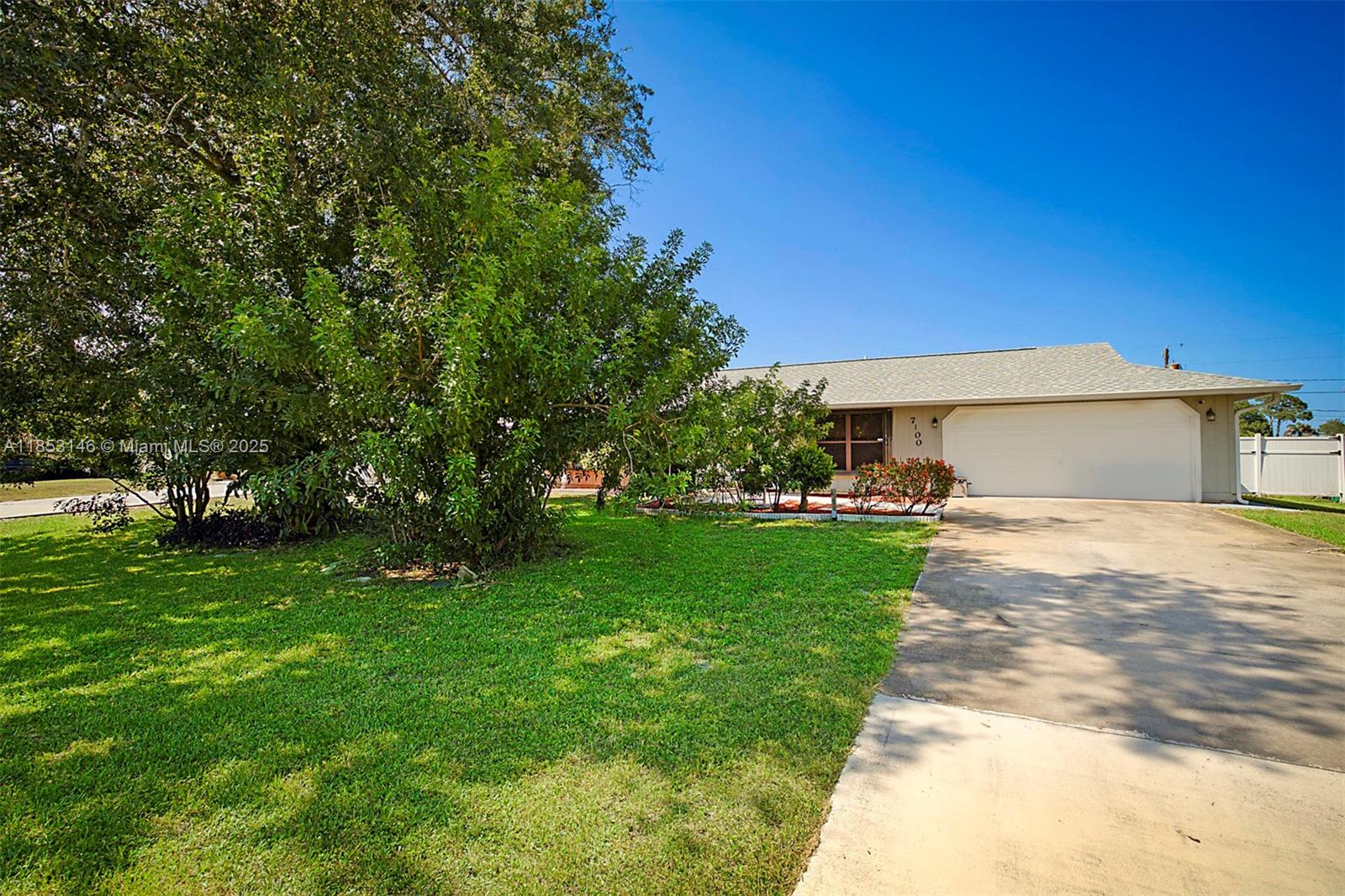 LAKEWOOD PARK UNIT 11 - Residential